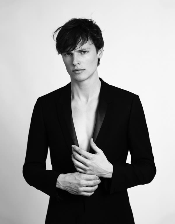 I LOVE MODELS MANAGEMENT - Chris Poulter